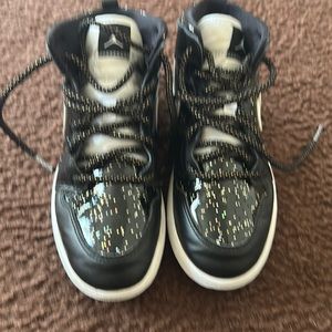 Jordan 1 Mid SE